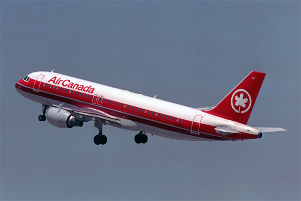 AIR CANADA AIRBUS A320 LAX RF 512 21.jpg