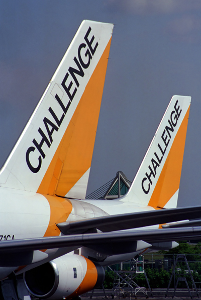 CHALLENGE BOEING 757Fs MIA RF 534 18.jpg