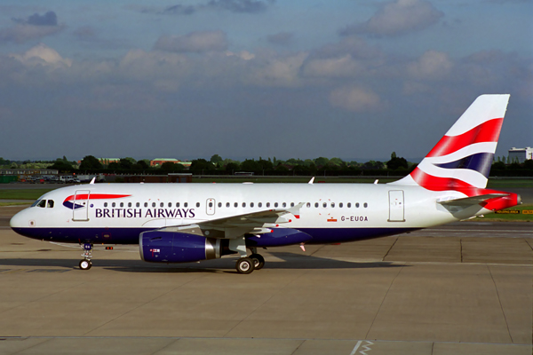 BRITISH AIRWAYS AIRBUS A319 LHR RF 1561 25.jpg