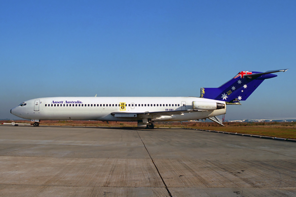 ANSETT AUSTRALIA BOEING 727 200 BNE RF 571 14.jpg