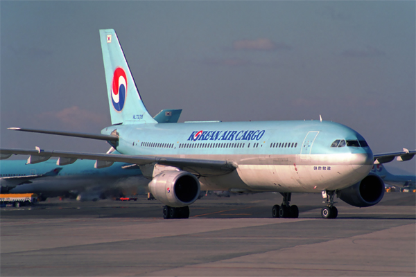 KOREAN AIR CARGO AIRBUS A300F GMP RF 1441 19.jpg