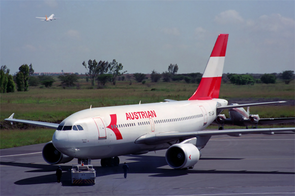 AUSTRIAN AIRBUS A310 300 NBO RF 617 15.jpg