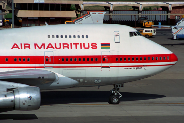 AIR MAURITIUS BOEING 747SP JNB RF 629 13.jpg