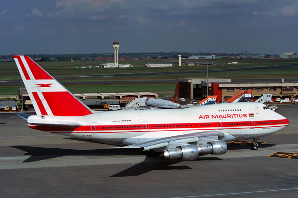 AIR MAURITIUS BOEING 747SP JNB RF 629 14.jpg