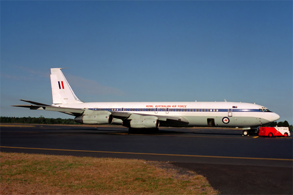 RAAF BOEING 707 HBA RF 785 5.jpg