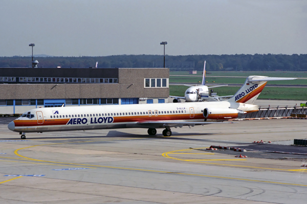 AERO LLOYD MD80 FRA RF 322 8.jpg