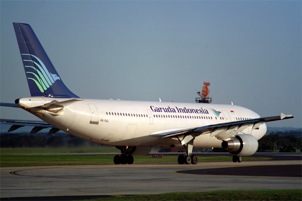 GARUDA INDONESIA AIRBUS A300 600R MEL RF 698 21.jpg