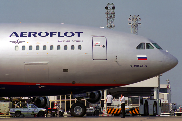 AEROLFLOT LIYUSHIN IL96 BKK RF 1817 6.jpg