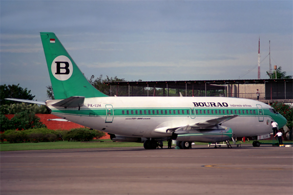 BOURAQ BOEING 737 200 CGK RF 776 18.jpg