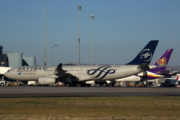 GARUDA INDONESIA AIRBUS A330 300 PER RF.jpg