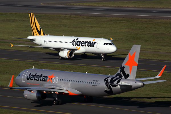 JETSTAR TIGERAIR AIRBUS A320s SYD RF 5K5A1061.jpg