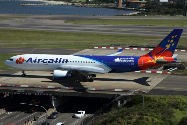 AIR CALIN AIRBUS A330 200 SYD RF IMG_8198.jpg