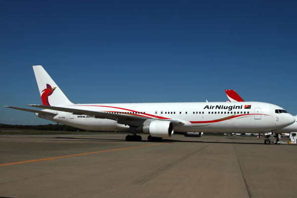 AIR NIUGINI BOEING 767 300 BNE RF IMG_8138.jpg