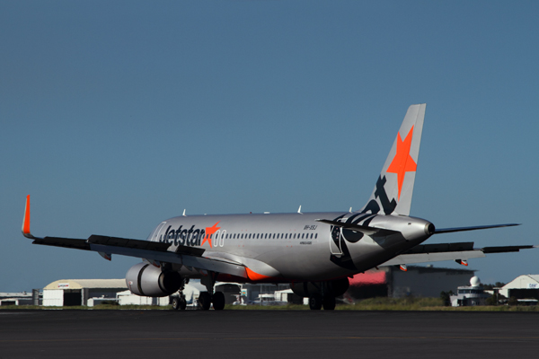 JETSTAR AIRBUS A320 BNE RF IMG_8177.jpg