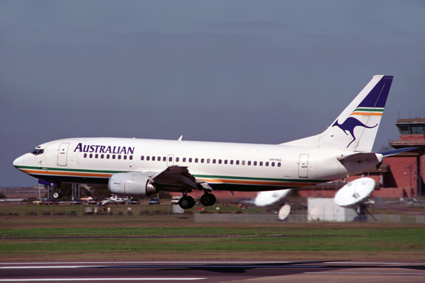 AUSTRALIAN BOEING 737 300 SYD RF 789 14.jpg