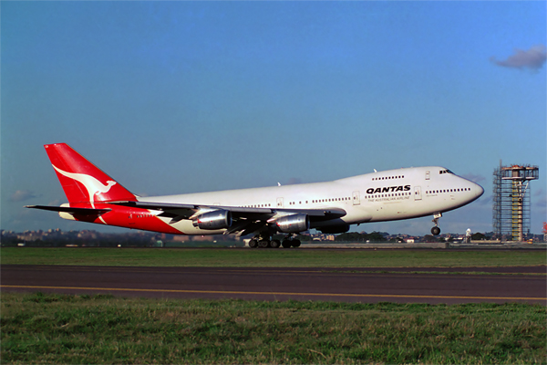 QANTAS BOEING 747 200M SYD RF 787 32.jpg