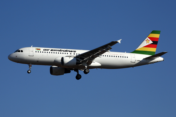 AIR ZIMBABWE AIRBUS A320 JNB RF 5K5A1468.jpg