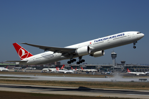 TURKISH AIRLINES BOEING 777 300ER IST RF 5K5A3076.jpg