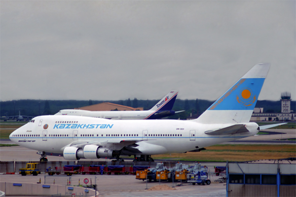 KAZAKHSTAN BOEING 747SP FRA RF 823 18.jpg