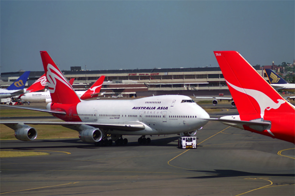 AUSTRALIA ASIA BOEING 747SP SYD RF 833 7.jpg