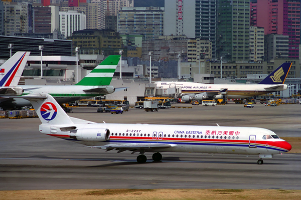 CHINA EASTERN FOKKER 100 HKG RF 842 28.jpg