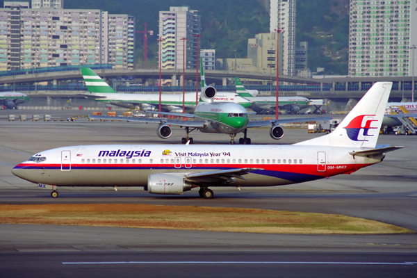 MALAYSIA BOEING 737 400 HKG RF 844 32.jpg