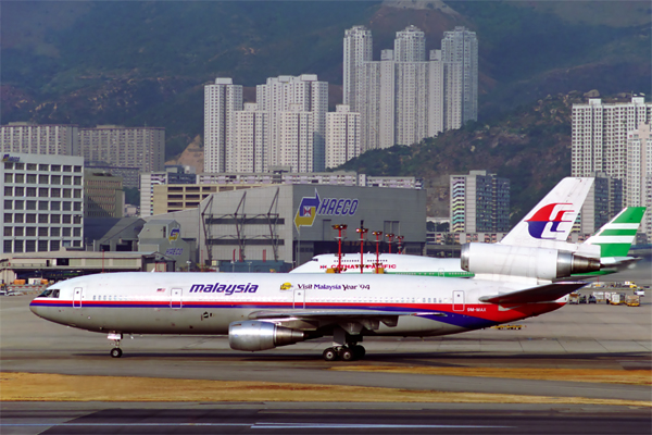 MALAYSIA DC10 30 HKG RF 844 5.jpg
