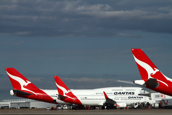 QANTAS AIRCRAFT BNE RF IMG_9178.jpg