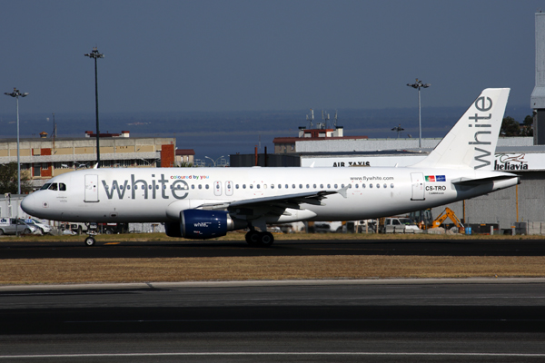 WHITE AIRBUS A320 LIS RF 5K5A5233.jpg