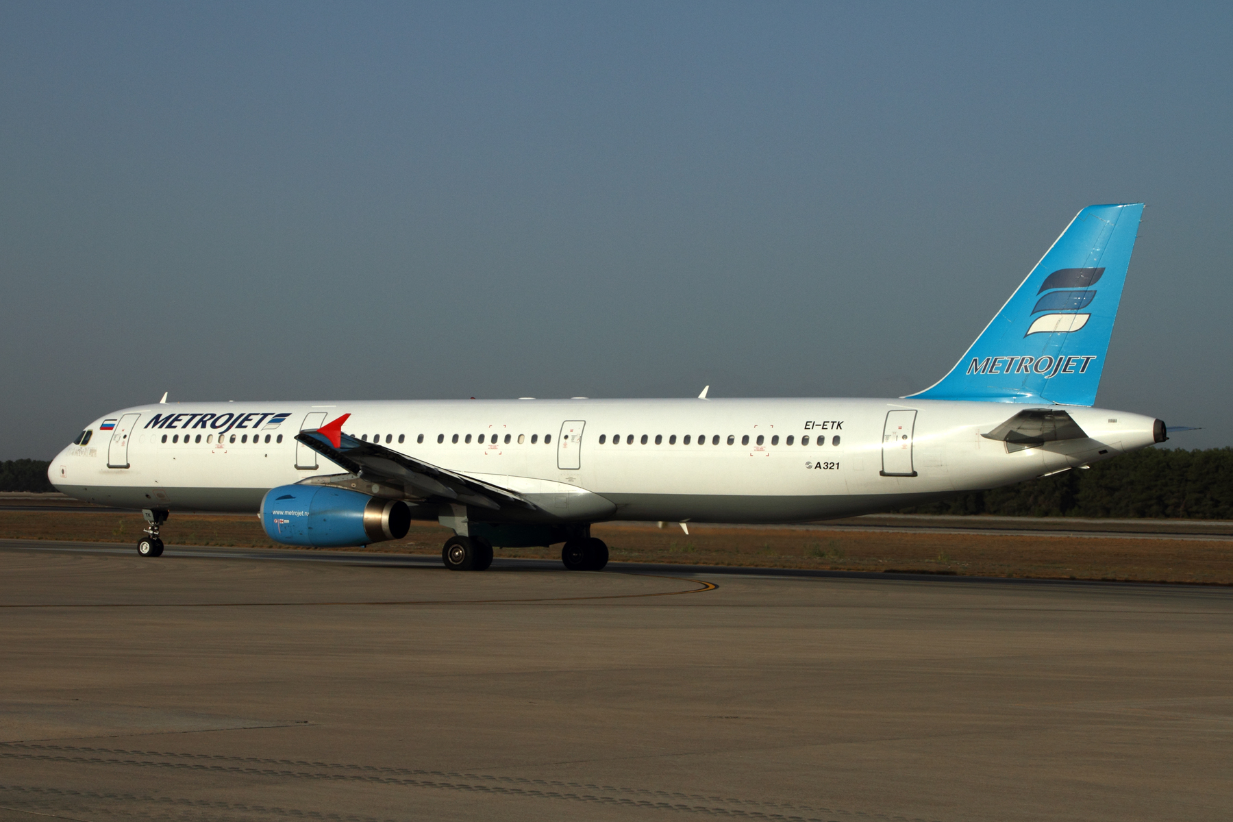 METROJET AIRBUS A321 AYT RF IMG_9245.jpg