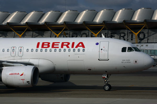 IBERIA AIRBUS A320 MAD RF 5K5A8792.jpg