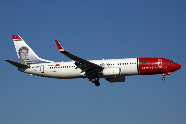 NORWEGIAN BOEING 737 800 LIS RF 5K5A5109.jpg