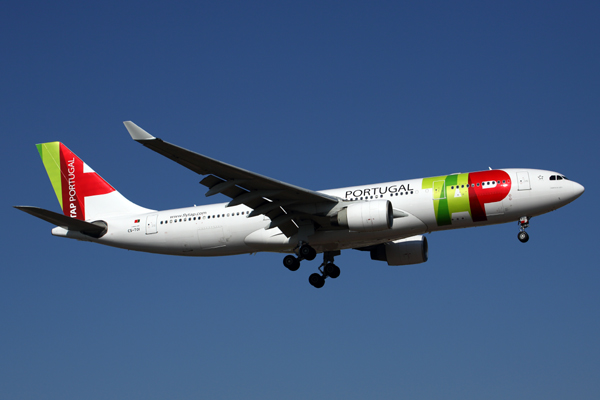 TAP AIR PORTUGAL AIRBUS A330 200 LIS RF 5K5A5134.jpg