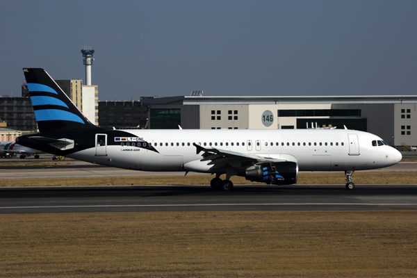 AFRIQIYAH AIRBUS A320 LIS RF 5K5A5255.jpg
