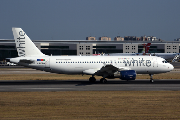 WHITE AIRBUS A320 LIS RF 5K5A5248.jpg