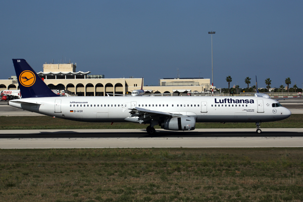 LUFTHANSA AIRBUS A321 MLA RF 5K5A8138.jpg