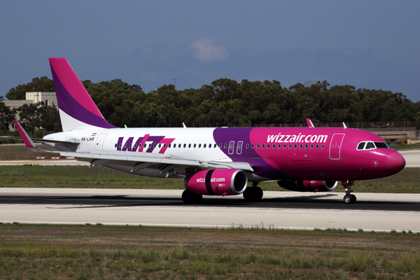 WIZZ AIRBUS A320 MLA RF 5K5A8228.jpg