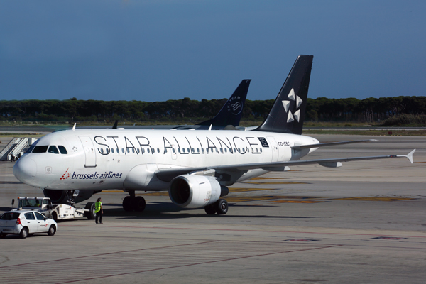 BRUSSELS AIRLINES AIRBUS A319 BCN RF 5K5A4777.jpg