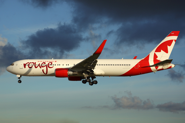 AIR CANADA ROUGE BOEING 767 300 BCN RF 5K5A9804.jpg