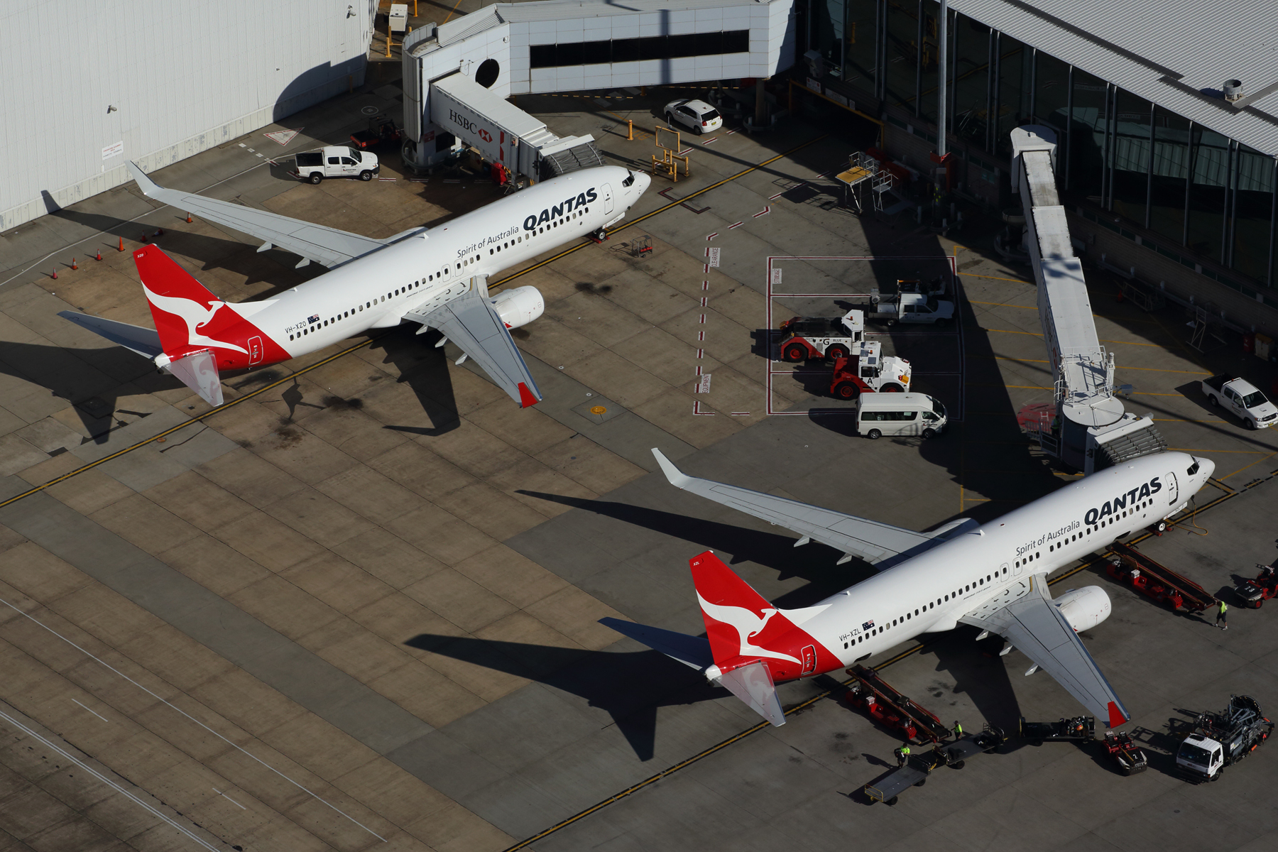 QANTAS BOEING 737 800s SYD RF 5K5A0269.jpg