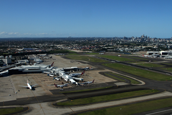 SYDNEY AIRPORT RF IMG_9784.jpg