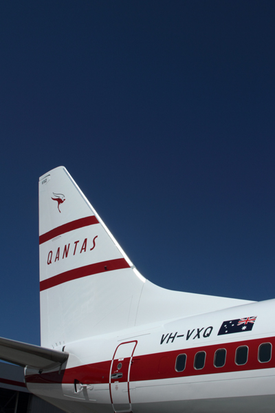 QANTAS BOEING 737 800 SYD RF IMG_9774.jpg