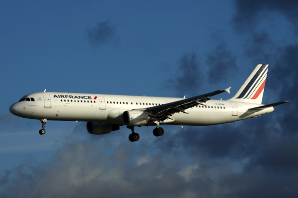 AIR FRANCE AIRBUS A321 BCN RF 5K5A9869.jpg