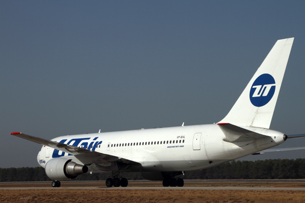 UTAIR BOEING 767 200 AYT RF IMG_9532.jpg