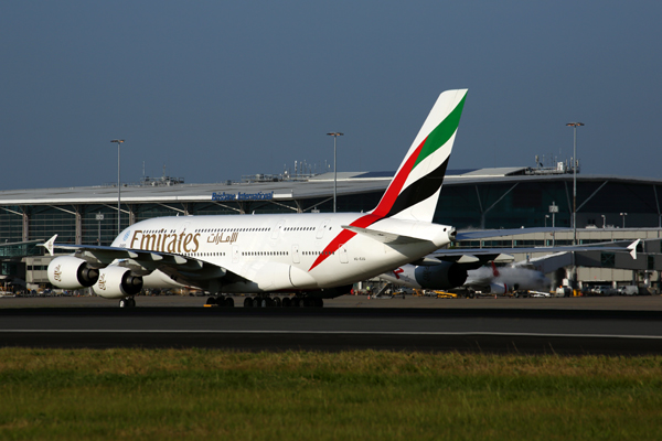 EMIRATES AIRBUS A380 BNE RF 5K5A0638.jpg