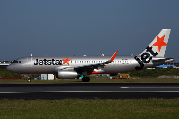 JETSTAR AIRBUS A320 BNE RF 5K5A0687.jpg