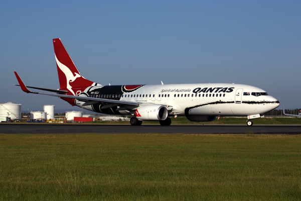 QANTAS BOEING 737 800 BNE RF 5K5A0634.jpg