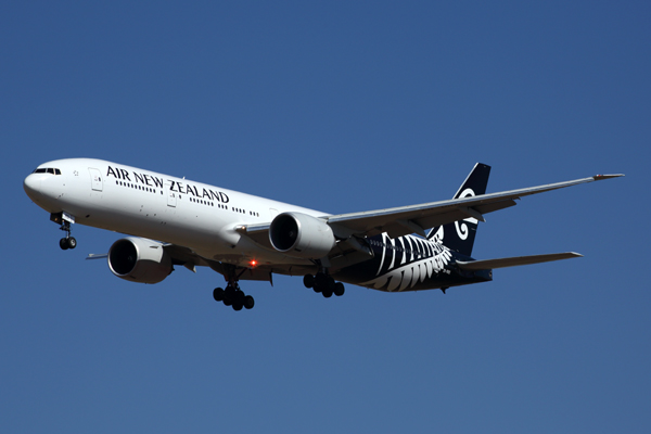 AIR NEW ZEALAND BOEING 777 300ER MEL RF 5K5A3104.jpg