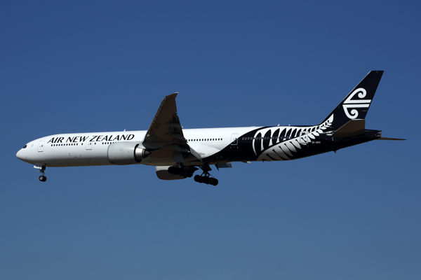 AIR NEW ZEALAND BOEING 777 300ER MEL RF 5K5A3108.jpg