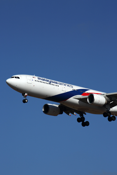 MALAYSIA AIRLINES AIRBUS A330 300 MEL RF 5K5A3045.jpg
